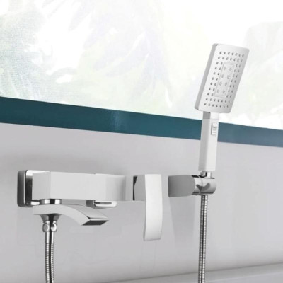 Смеситель для ванны Qtap Swan Cascada с поворотным изливом (c душевым гарнитуром) QTSWA260CRM45565 Chrome Смеситель для ванны Qtap Swan Cascada с поворотным изливом (c душевым гарнитуром) QTSWA260CRM45565 Chrome