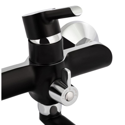 Змішувач для ванни Qtap Grand з поворотним виливом (з душовим гарнітуром) QTGRABCR005 Chrome/Black