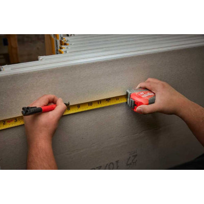 Рулетка Milwaukee Pro Compact, 8мх25мм, з фіксатором змотування, АБС-пластик