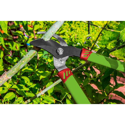 Сучкорез плоскостной Verto, d 35мм, 680мм, 1150гр (15G252) Сучкорез плоскостной Verto, d 35мм, 680мм, 1150гр (15G252)