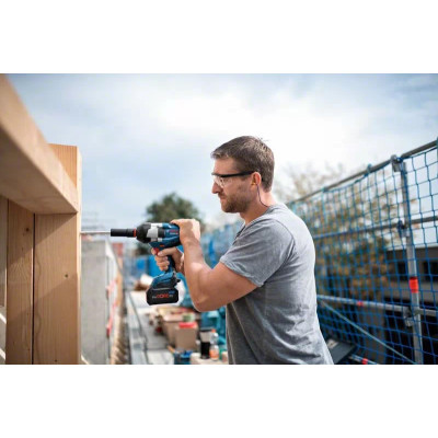 Гайковерт ударний акумуляторний Bosch Professional GDS 18V-1050 H 18В 2x5А·год 1050/1700Нм до 1750об/хв квадрат 3/4