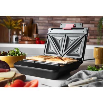 Russell Hobbs Сендвічмейкер, 750Вт, 1 пластина-сендвіч, корпус-пластик, чорний