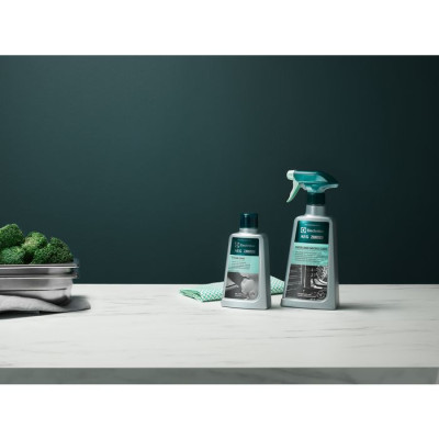 Спрей Electrolux для очистки духовых и микроволновых печей, 300мл (M3OCS300)