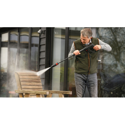 Минимойка высокого давления Bosch UniversalAquatak 135, 1900Вт, 135бар, 410л/ч, насадка 3в1, 7.9кг (0.600.8A7.C00)