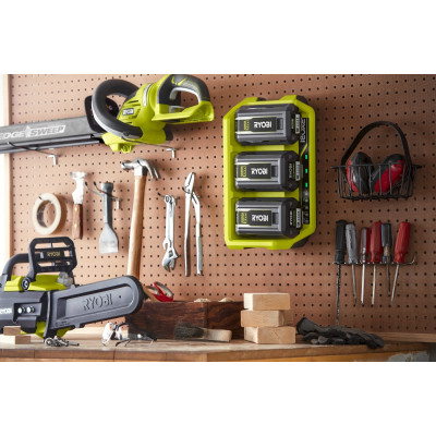 Ryobi Зарядний пристрій Max Power RY36C3PA 36В 4А трипортовий Ryobi Зарядний пристрій Max Power RY36C3PA 36В 4А трипортовий