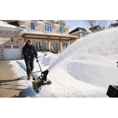 Снегоуборочная машина аккумуляторная Ryobi RY36STX45A-140 36В MAX POWER акб 1х4Ач ширина 45см бесщеточный двигатель выброс до 8м высота до 25см 21кг (5133005724)
