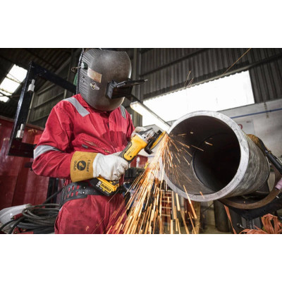 Шлифмашина угловая аккумуляторная DeWalt XR Li-lon 18B 125мм 3х5А·ч 9000об/мин кейс 1.74кг