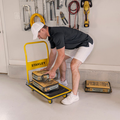 Візок вантажний Stanley платформний, антиковзна поверхня, платформа 73,5x47см, до 150кг, 7.7кг Візок вантажний Stanley платформний, антиковзна поверхня, платформа 73,5x47см, до 150кг, 7.7кг