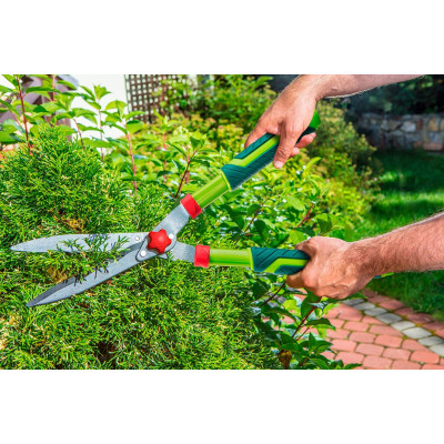 Ножницы для живой изгороди Verto, волнистое лезвие 200мм, 55см, 1.05кг (15G311)