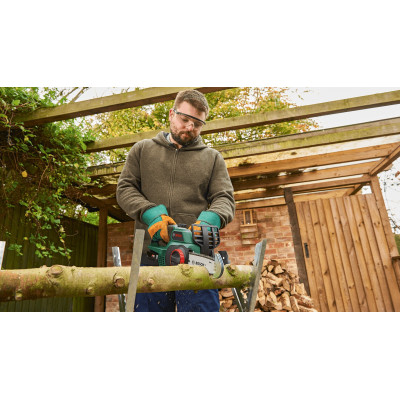 Пила ланцюгова акумуляторна Bosch UniversalChain 18 18В шина 20см 3кг без АКБ і ЗП