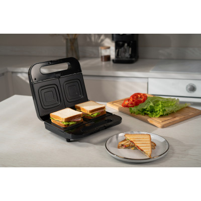 Мультимейкер ARDESTO 700Вт, комплект-5 пластин, корпус-пластик, чорний Мультимейкер ARDESTO 700Вт, комплект-5 пластин, корпус-пластик, чорний