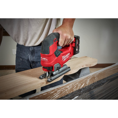 Лобзик акумуляторний Milwaukee M18 FJS-0X 18В 3500об/хв хід 25мм кейс 2.9кг без АКБ та ЗП Лобзик акумуляторний Milwaukee M18 FJS-0X 18В 3500об/хв хід 25мм кейс 2.9кг без АКБ та ЗП
