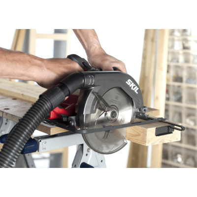 Пила дискова SKIL 5830 AA 1400Вт 190х16мм 3.8кг Пила дискова SKIL 5830 AA 1400Вт 190х16мм 3.8кг