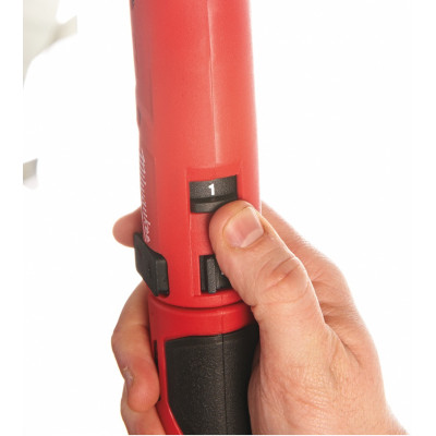 Викрутка акумуляторна Milwaukee 4В 2х2А·год 5Нм 200об/хв сумка та ЗП 0.5кг