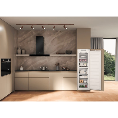 Морозильна камера Whirlpool вбудована, 177x54х54.5, 209л, А++, NF, інв., білий