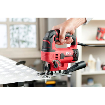 Лобзик SKIL 4530 AA 550Вт 3000хід/хв хід 18мм 2.1кг Лобзик SKIL 4530 AA 550Вт 3000хід/хв хід 18мм 2.1кг