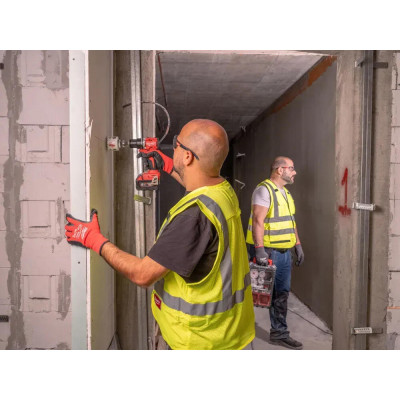 Шурупокрут-дриль акумуляторний Milwaukee BLPDRC-202C 18В 2х2А·год 60.5Нм 0·1700об/хв ЗП M12-18C кейс 1.5кг