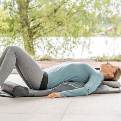 Масажний килимок Beurer для йоги та розтяжки, від мережі, 4 програм, підігрів, сірий