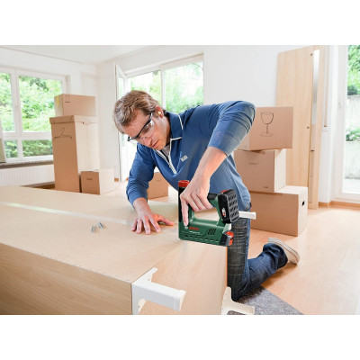 Скоби Bosch Professional тип 53, 6х11.4х0.74мм, 1000шт Скоби Bosch Professional тип 53, 6х11.4х0.74мм, 1000шт