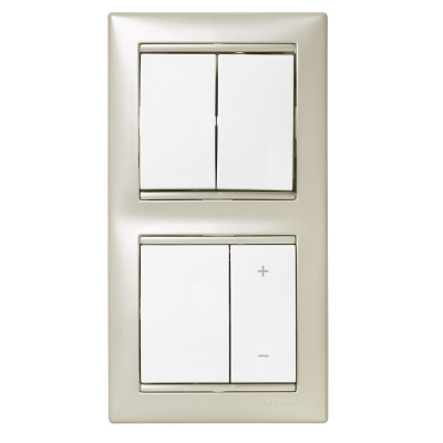 Перемикач 2-х клавішний Legrand Valena Classic, 10АХ, 250V, автоматичні клеми, білий