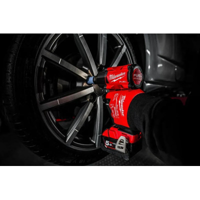 Гайковерт ударний акумуляторний Milwaukee M18 FMTIW2F12-0 18В 0-2575об/хв 881Нм 1/2 Гайковерт ударний акумуляторний Milwaukee M18 FMTIW2F12-0 18В 0-2575об/хв 881Нм 1/2