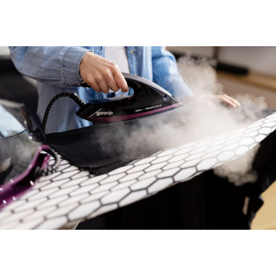 Праска-парогенератор Gorenje, 3000Вт, 1500мл, паровий удар -160гр, дисплей, керам. підошва, чорний