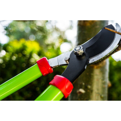 Сучкорез плоскостной Verto, d 35мм, 680мм, 1150гр (15G252) Сучкорез плоскостной Verto, d 35мм, 680мм, 1150гр (15G252)