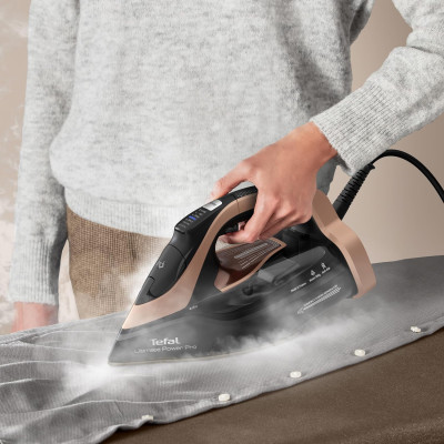 Утюг Tefal Ultimate Power Pro, 3200Вт, 350мл, паровой удар -300гр, постоянный пар - 85гр, керам. подошва, черно-золотой (FV9E50E0) Утюг Tefal Ultimate Power Pro, 3200Вт, 350мл, паровой удар -300гр, постоянный пар - 85гр, керам. подошва, черно-золотой (FV9E50E0)