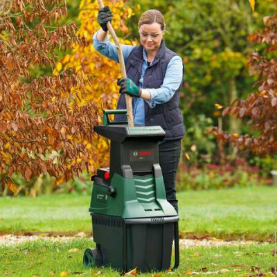 Измельчитель садовый Bosch AXT 25 D 2500Вт 40мм 31.3кг фреза низкошумный