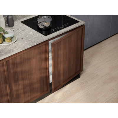 Electrolux Холодильник вбудований з верхн. мороз., 82x56х55, холод.відд.-90л, мороз.відд.-16л, 1дв., А+, ST, білий