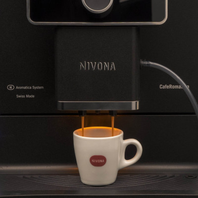 Nivona Кофемашина автоматическая CafeRomatica NICR 930, 1455 Вт., резервуар для воды 1.8 л., 15 Бар., сенсор, капучинатор, черный.