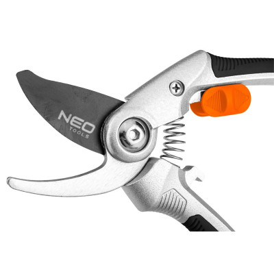 Секатор плоскостной Neo Tools, d реза 20мм, 210мм, 228г