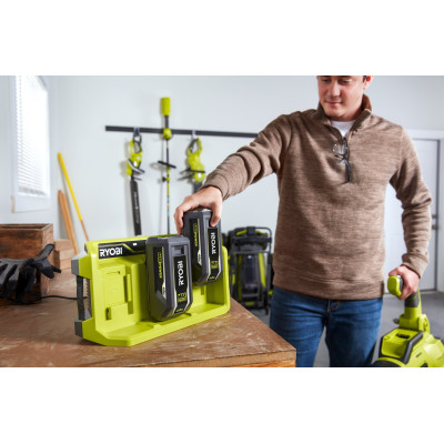 Ryobi Зарядний пристрій Max Power RY36C3PA 36В 4А трипортовий Ryobi Зарядний пристрій Max Power RY36C3PA 36В 4А трипортовий