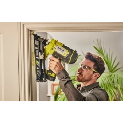 Цвяхозабивач акумуляторний ONE+ Ryobi R15GN18-0 18В цвяхи 24-64мм 3.1кг без АКБ та ЗП