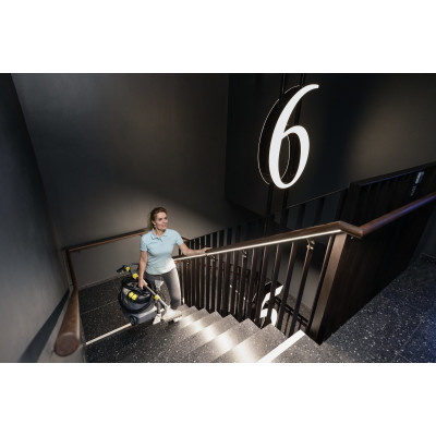 Пылесос профессиональный моющий Karcher Puzzi 8/1 Adv 1200Вт 270мБар контейнер 8/7л 8.6кг