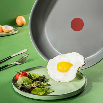 Сковорода Tefal Renew, 28см, алюміній, бакеліт, чорний Сковорода Tefal Renew, 28см, алюміній, бакеліт, чорний