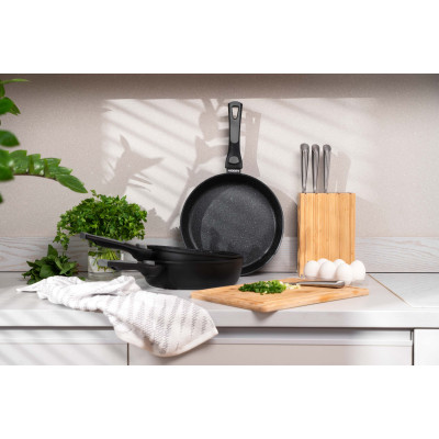 ARDESTO Сковорода глибока зі знімною ручкою Gemini Bari, 28см, алюміній, чорний ARDESTO Сковорода глибока зі знімною ручкою Gemini Bari, 28см, алюміній, чорний