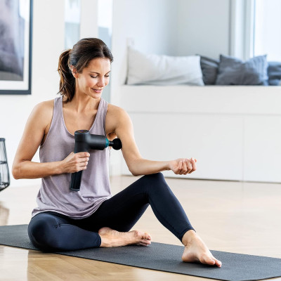 Масажер Beurer для тіла, літій- іонний акум., фасціальний, 5 насадок, чорний Масажер Beurer для тіла, літій- іонний акум., фасціальний, 5 насадок, чорний