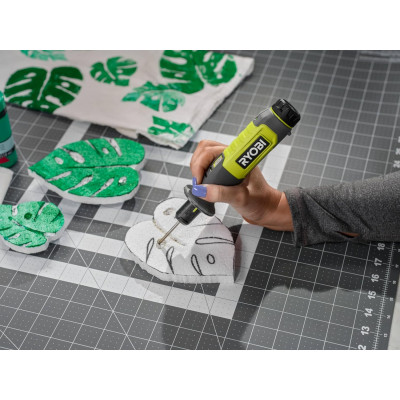 Термоніж акумуляторний Ryobi USB Lithium RHC4-120G 4В 2А·год 150/270°С 5 змінних насадок 0.13кг