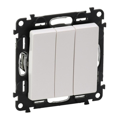 Вимикач 3-клавішний з підсвіткою Legrand Valena LIFE, 10АХ, 250V, білий