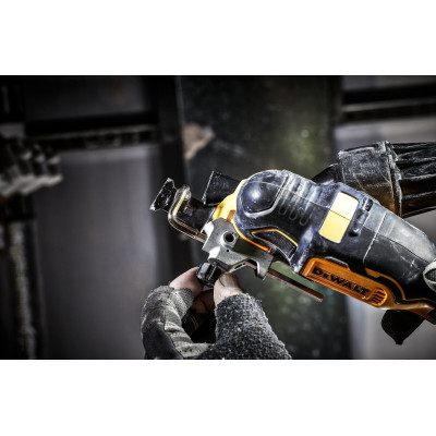 Багатофункціональний інструмент акумуляторний DeWalt XR Li-lon 18В 20000кол/хв кейс 1.1кг без АКБ та ЗП Багатофункціональний інструмент акумуляторний DeWalt XR Li-lon 18В 20000кол/хв кейс 1.1кг без АКБ та ЗП