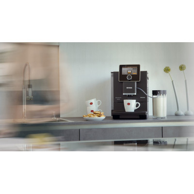 Nivona Кофемашина автоматическая CafeRomatica NICR 930, 1455 Вт., резервуар для воды 1.8 л., 15 Бар., сенсор, капучинатор, черный.