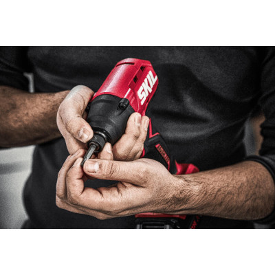 Гвинтоверт імпульсний SKIL 3211 CA 20В безщітковий 1800·3500об/хв 200Нм 0.9кг без АКБ та ЗП Гвинтоверт імпульсний SKIL 3211 CA 20В безщітковий 1800·3500об/хв 200Нм 0.9кг без АКБ та ЗП