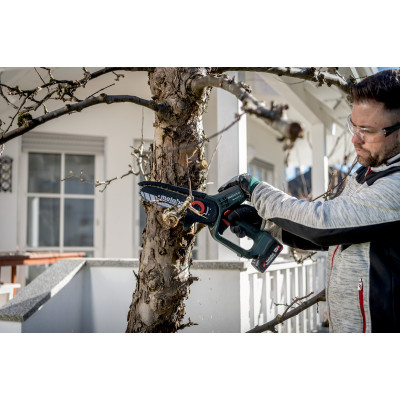 Пила ланцюгова акумуляторна Metabo MS 18 LTX 15 18В 1х2А·год шина 15см 5м/сек 2кг Пила ланцюгова акумуляторна Metabo MS 18 LTX 15 18В 1х2А·год шина 15см 5м/сек 2кг