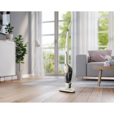 Пылесос Electrolux беспроводной, конт пыль -0,5л, автон. работа до 35мин, 2 в 1, турбо-щетка, белый Пылесос Electrolux беспроводной, конт пыль -0,5л, автон. работа до 35мин, 2 в 1, турбо-щетка, белый