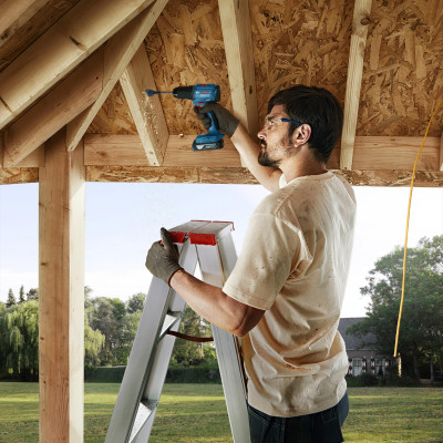 Шуруповерт-дрель аккумуляторный Bosch GSR 185-LI 18В 2х2.0А-ч 50Нм 500-1900об-хв 0.9кг