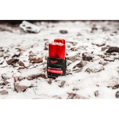 Акумулятор Milwaukee Redlithium M12 12В 2.5А·год 0.2кг Акумулятор Milwaukee Redlithium M12 12В 2.5А·год 0.2кг