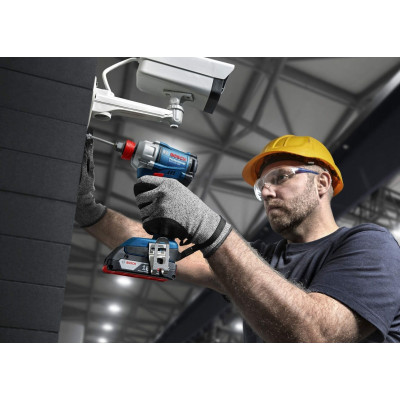 Гайковерт ударний акумуляторний Bosch Professional GDX 18V-285 18В 2x4А·год до 285Нм 3600об/хв квадрат 1/2