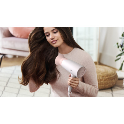 Фен Philips 3000 Series, 1600Вт, 3 режими, насадка ThermoProtect, біло-рожевий Фен Philips 3000 Series, 1600Вт, 3 режими, насадка ThermoProtect, біло-рожевий