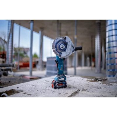 Bosch Шліфмашина кутова акумуляторна GWS 182P 125 мм 18В 2800-9000об·хв без АКБ та ЗП 1,7кг
